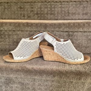 ROCKPORT BRIAH SLING WEDGE  SANDALS
